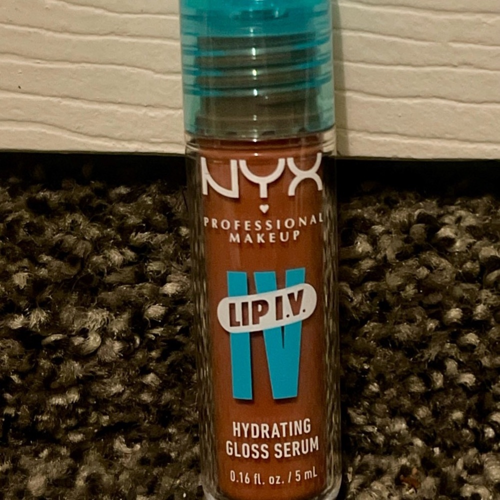 NYX Lip IV Hydra Honey